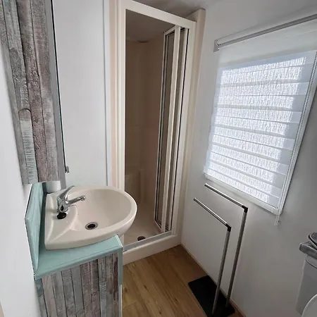 אתר קמפינג La Pinede Ensoleillee Au La Dune Blanche קאמייר